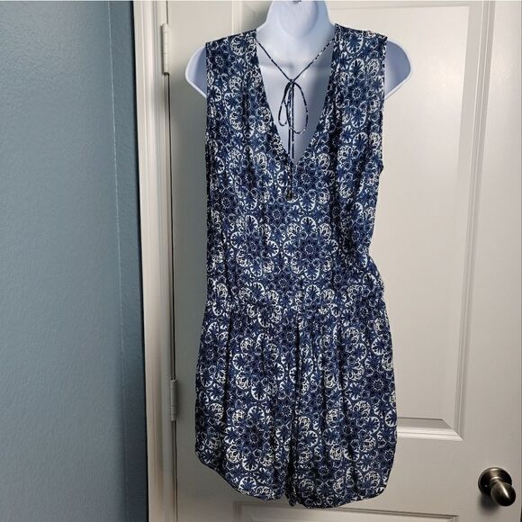 HEARTLOOM Floral Print Romper  - Picture 8 of 10